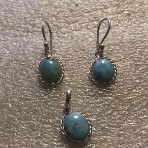 Elegant Silver and  Larimar earring ad pendent